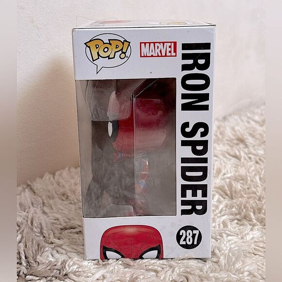 Funko Pop! Marvel Avengers Infinity War #287 Iron Spider w/ Protective Case - Picture 2 of 8